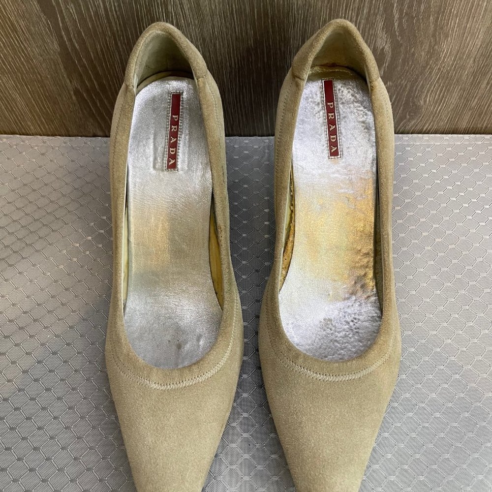 Prada / Suede Pump / Made in Italy / 39 1/2 EU / Beige / 3" Heel - Picture 9 of 9